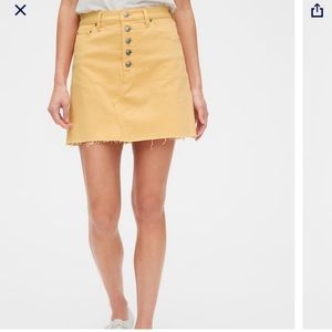 GAP size 4 or 27 orange yellow button fly short denim skirt